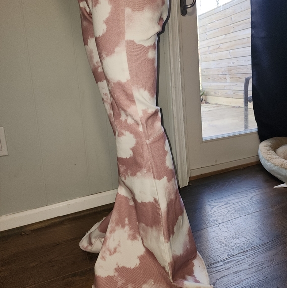 NWT Dolls Kill Trendy, Bad Ass Pink Clouds Stretchy Jeans - Picture 7 of 10